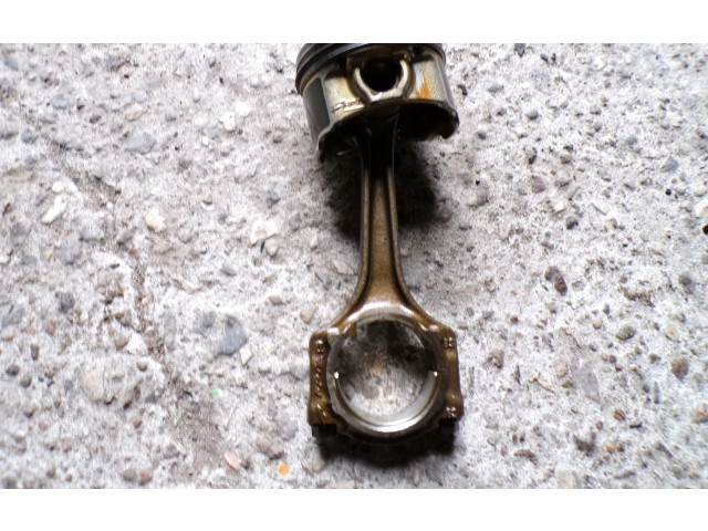 Поршень с шатуном 199A8000 Lancia Delta III