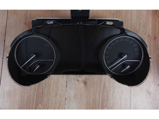 Přístrojová deska Toyota Camry VIII XV70 2019 8380033X81, 8380033X81B