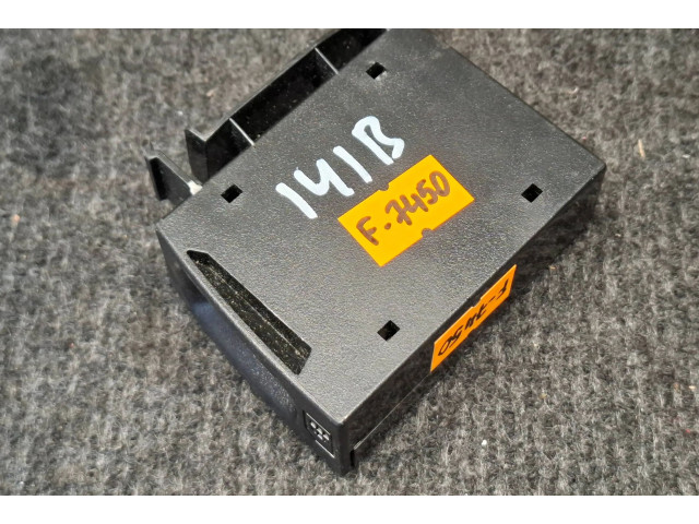 Блок управления 31450931   Volvo V70