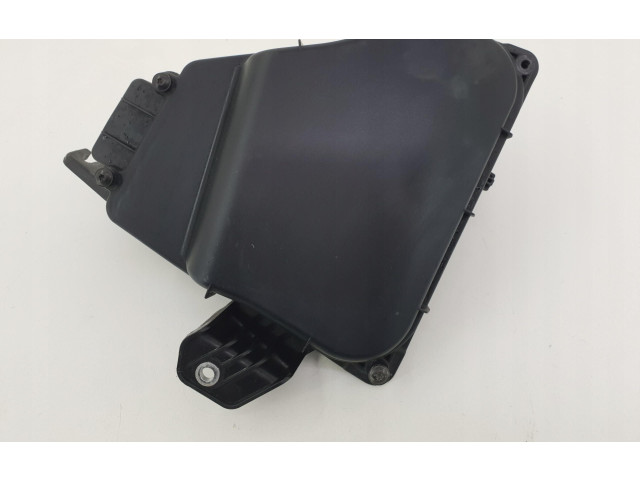   Pojistková skříňka    Audi A8 S8 D4 4H 2013