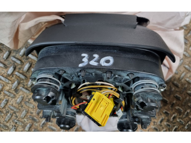Подушка безопасности водителя 32214988, P032214988   Volvo XC40