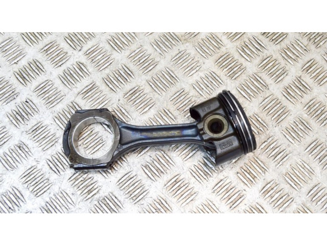 Píst A6540302900, A6540307000 Mercedes-Benz E W238 pro naftový motor 2.0 OM 654.920