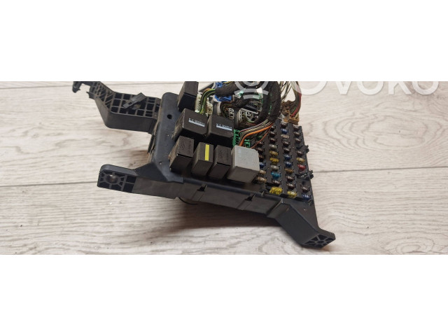 Блок предохранителей 1s7t14a073af   Ford Mondeo Mk III