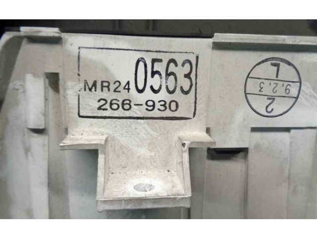 Панель приборов MR240563 Mitsubishi Space Wagon