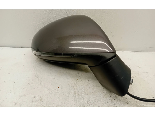 Zpětné zrcátko Volkswagen Touareg II 2013