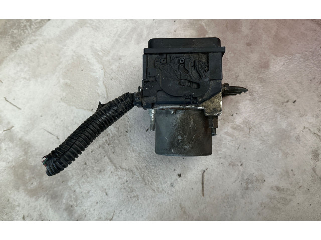 Блок АБС 27534SA020, 476L1140904 Subaru Forester SG 2003 - 2005 года