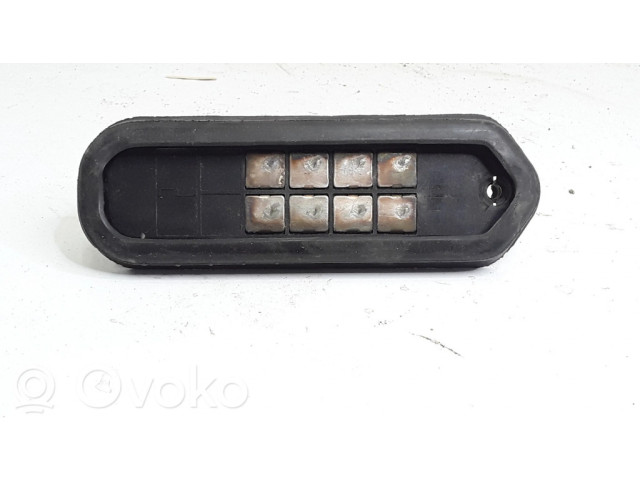 Контактное соединение дверей