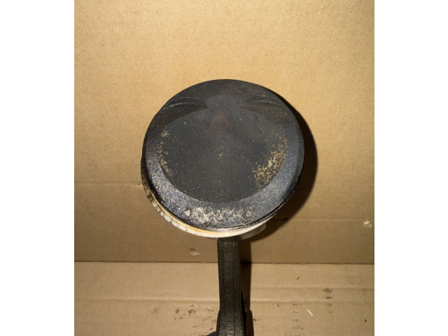 Поршень с шатуном    06LD   Volkswagen Golf VII