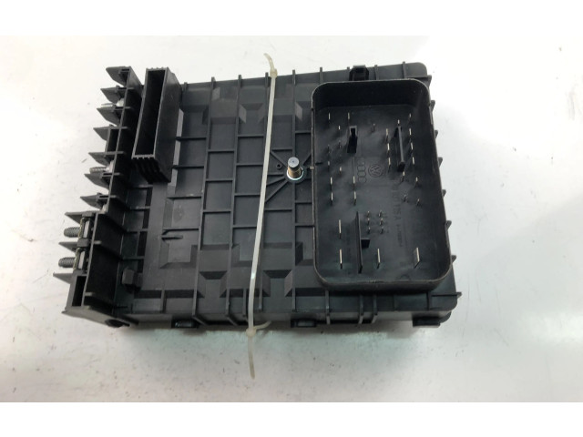 Блок предохранителей 1K0937125A Volkswagen Golf Plus