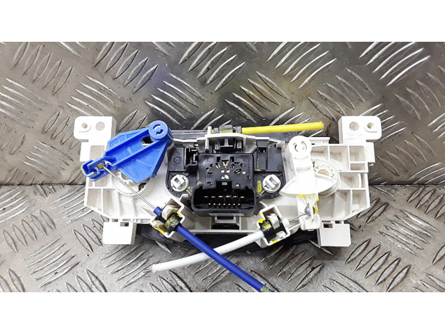 Блок управления климат-контролем XE1074176   Dacia Logan II