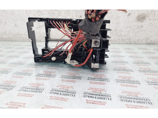 Блок предохранителей 5Q0937125B Skoda Octavia Mk3 (5E)