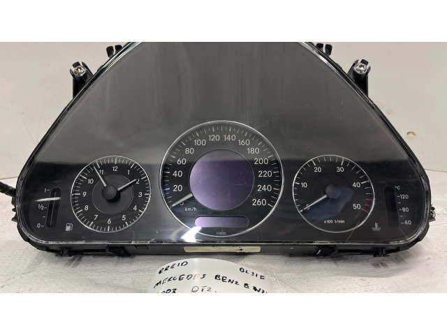 Přístrojová deska Mercedes-Benz E W211 2003 A2115405611, 015396