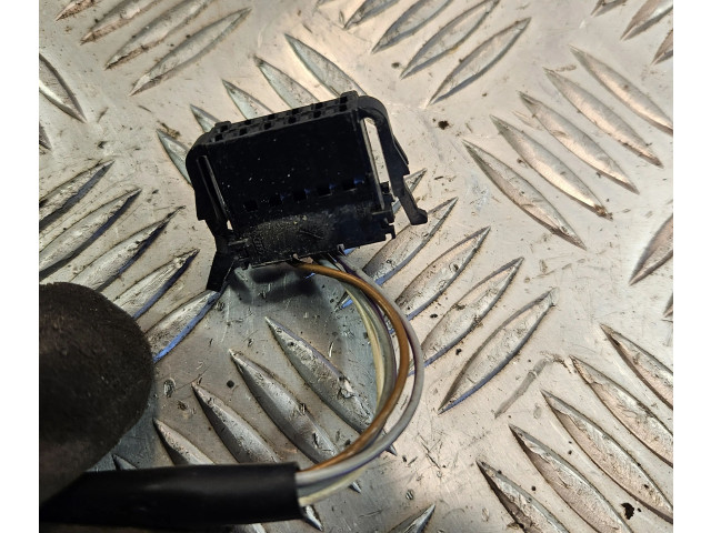 Зеркало (управляемое электричеством)    Volkswagen PASSAT B7 USA  