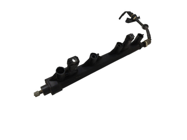 Топливная рампа 7575645   Peugeot 5008   для двигателя 5FS