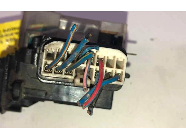 Ручка стеклоочистителей Mazda 626