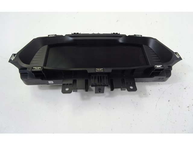 Панель приборов 5E3920770B   Skoda Octavia Mk4       