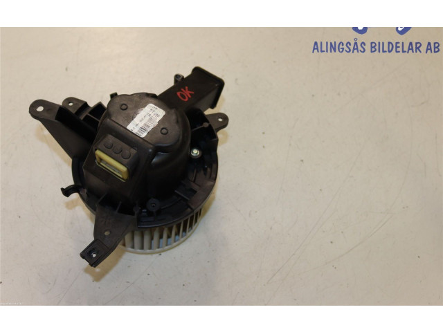 Вентилятор печки 77366898 Fiat 500L