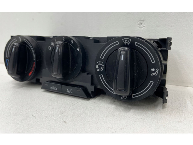 Блок управления климат-контролем Skoda Fabia Mk3 (NJ)