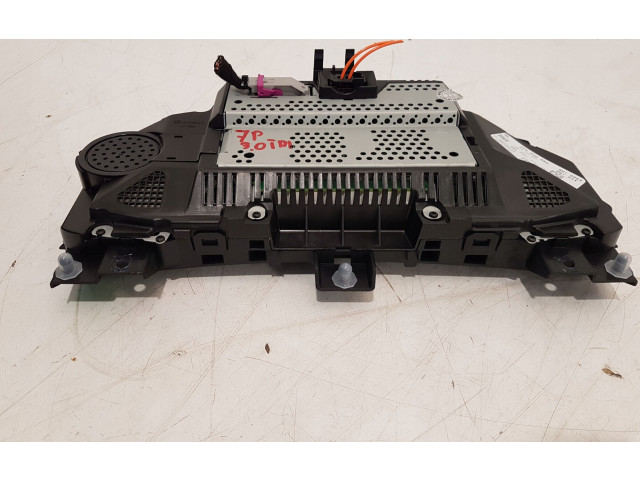 Přístrojová deska  Volkswagen Touareg II 2011 7P6920882  