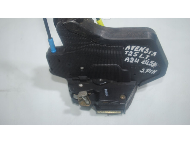 Zámek zadních dveří Toyota Avensis T250 2003