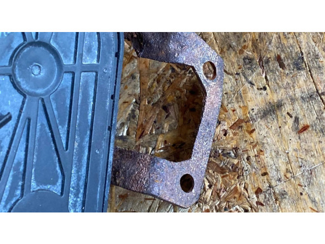 Моторчик стеклоочистителя 0390206921    Volvo 940