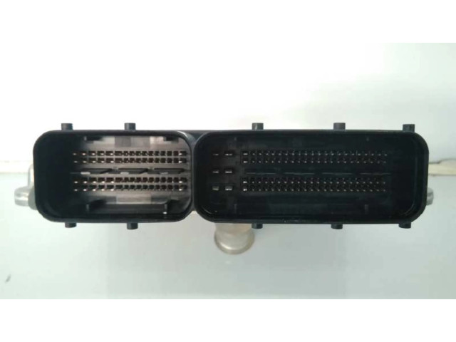 Řídící jednotka 03L906018QH, 0281019900 Audi RS Q3 2014