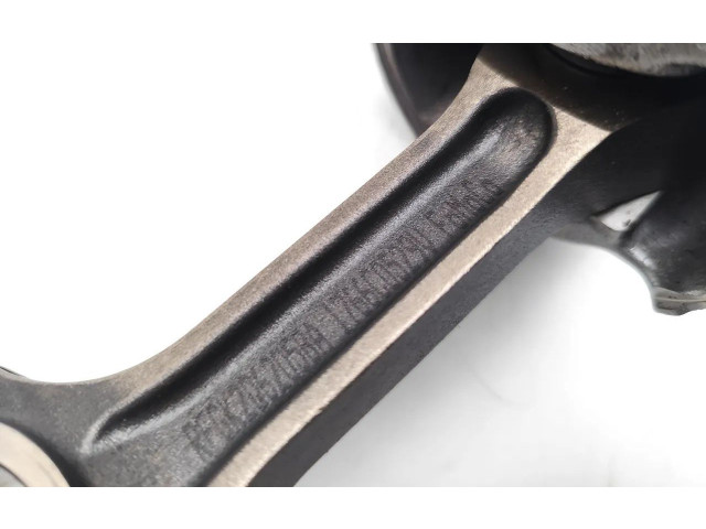 Píst YLF6   Ford Transit Custom    YLF6 