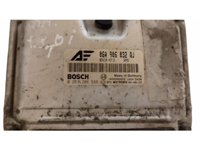 Řídící jednotka 06A906032QJ, 0261208686 Audi A4 S4 B5 8D 1999