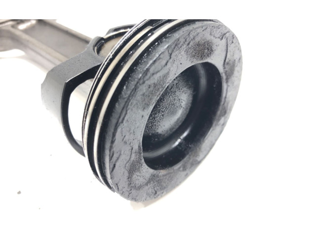 Поршень с шатуном K9K646 Renault Clio IV