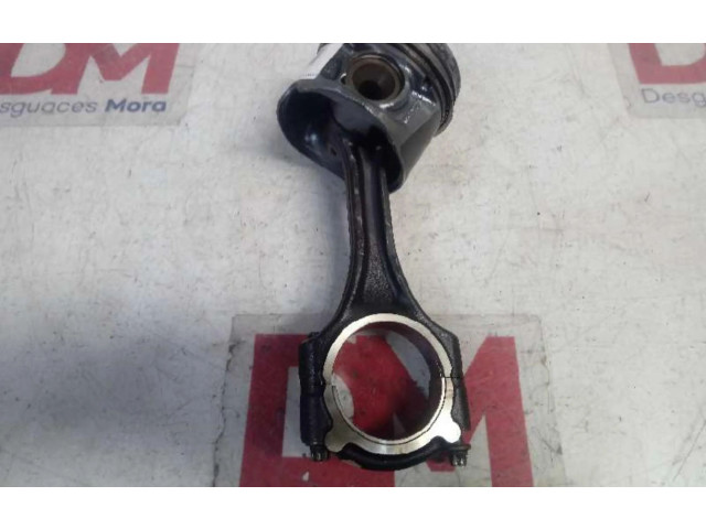 Поршень Mercedes-Benz A W169