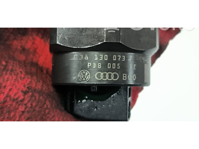Форсунка 038130073F    Volkswagen Bora  AJM 