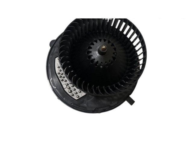 Вентилятор печки    5Q1819021E, 0130115576   Volkswagen e-Golf