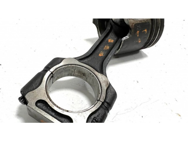 Поршень с шатуном 66430 SsangYong Rexton для дизельного двигателя 2.7