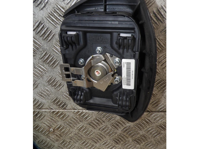 Подушка безопасности водителя    Renault Trafic II (X83)