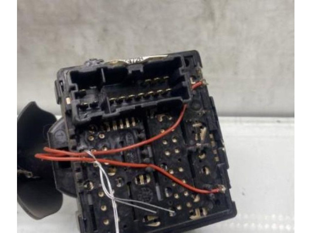 Ручка стеклоочистителей    Dacia Dokker