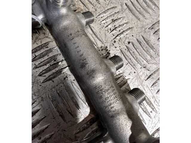 Топливная рампа 31432834   Volvo XC90  