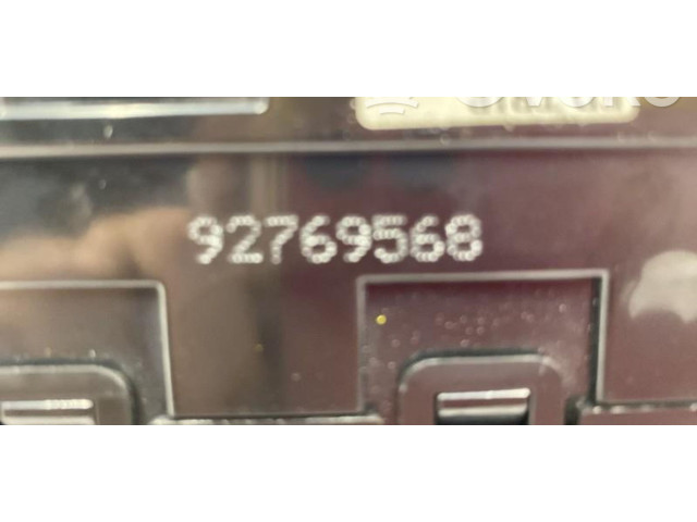 Дисплей    957101H100   KIA Ceed