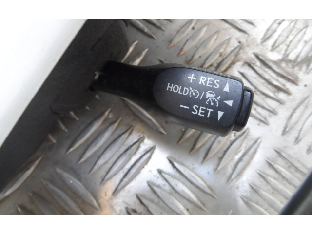 Руль Toyota C-HR I 2016 - 2023 года