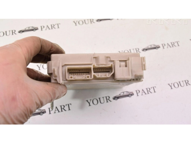 Pojistková skříňka 8267030230 Lexus GS 300 350 430 450H 2005