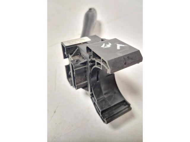 Ручка стеклоочистителей 4B0953503H, K0301202032 Volkswagen Golf IV