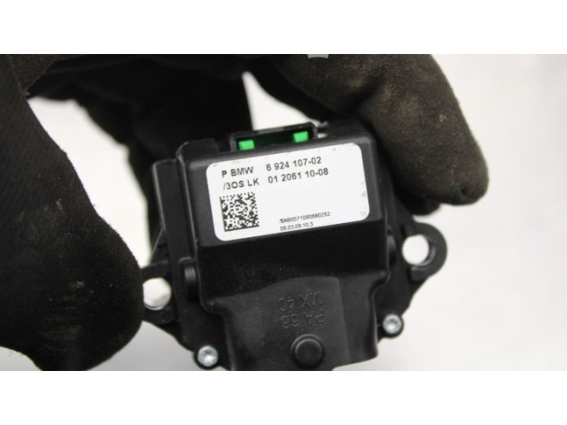 Ручка стеклоочистителей 692410702 BMW 5 E60 E61