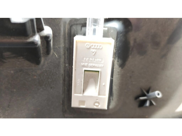 Отделочный щит панели (нижний)