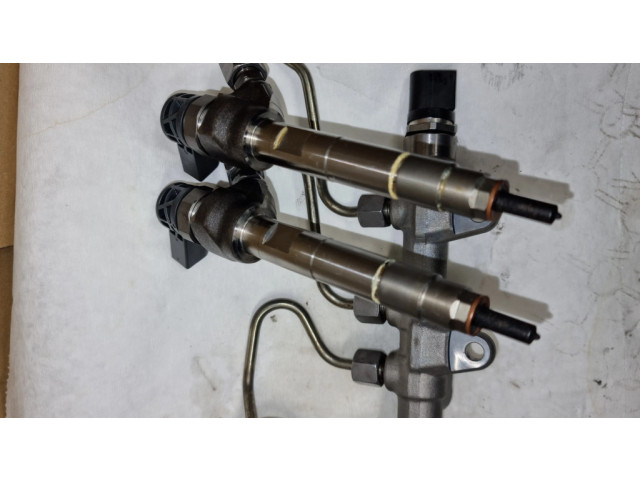 Vstřikovač 8514148, 8511626   BMW 4 F36 Gran coupe  pro naftový motor 2.0  