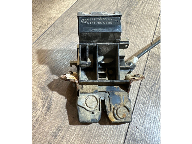 Zámek zadních dveří A1717500085, A1717500185 Mercedes-Benz C W203 2007