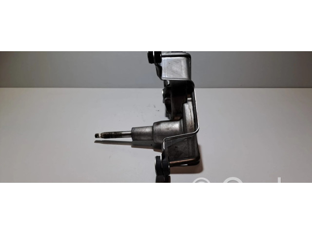 Моторчик заднего дворника 68229937AA Jeep Grand Cherokee