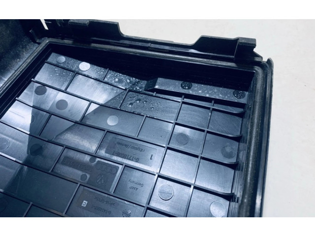 Блок предохранителей 1k0937132f Skoda Octavia Mk2 (1Z)