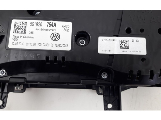 Панель приборов 5G1920754A, 1555020758 Volkswagen Golf VII