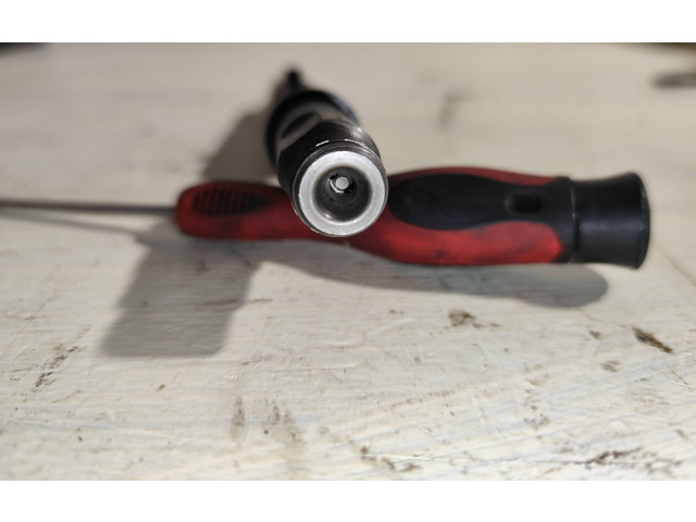 Форсунка 059130201a    Audi A6 S6 C5 4B   