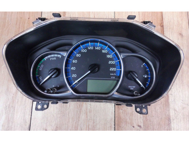 Přístrojová deska Toyota Yaris 2018 838000UC91