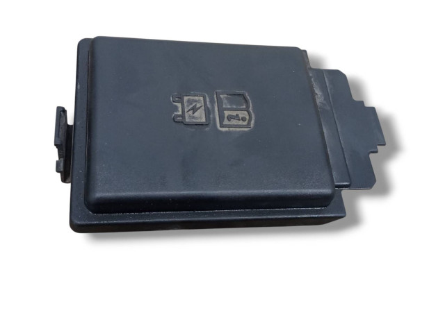 Блок предохранителей GX7314A076DA Jaguar XE